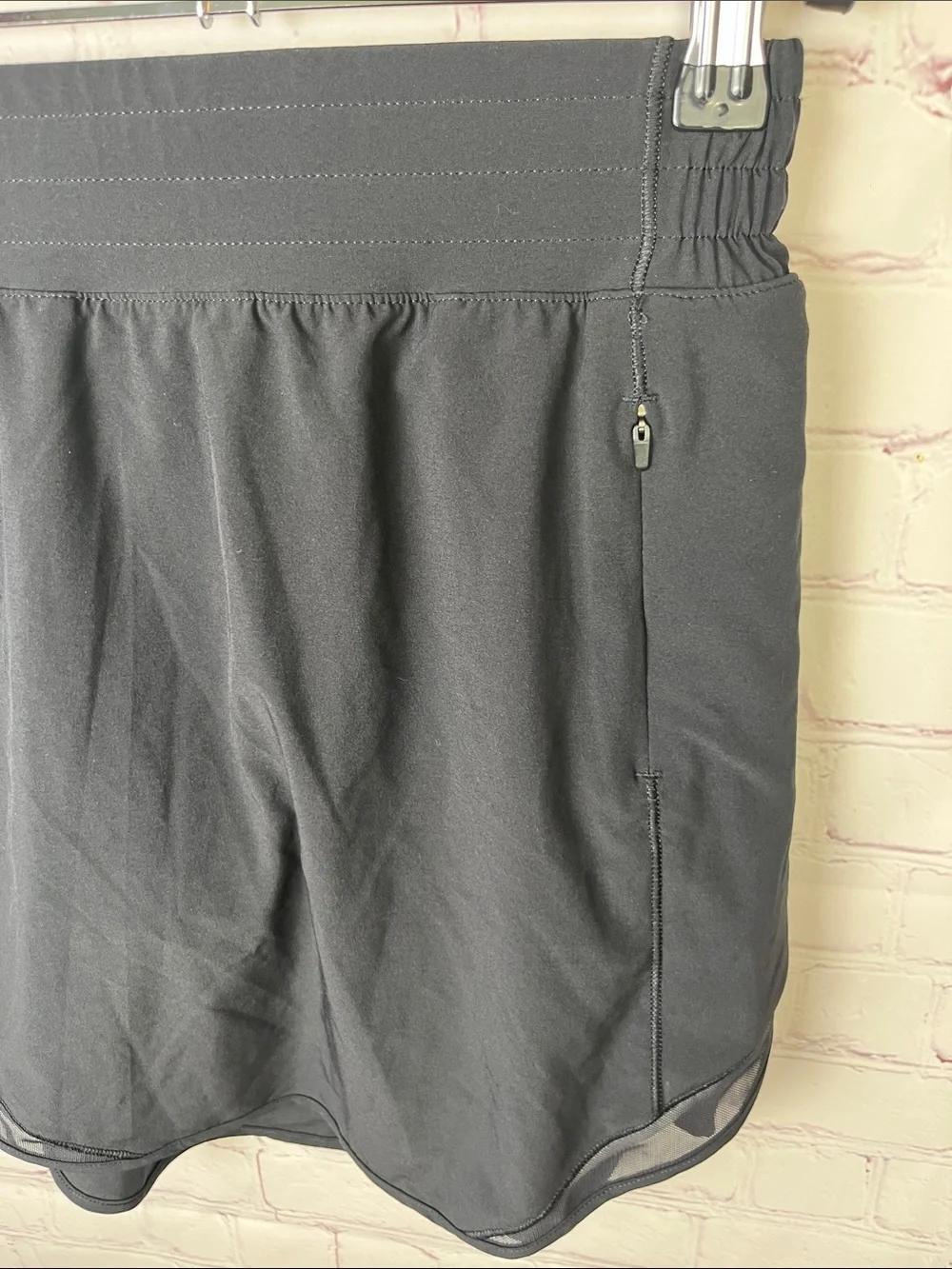 Lululemon Hotty Hot High-Rise Skirt in Black